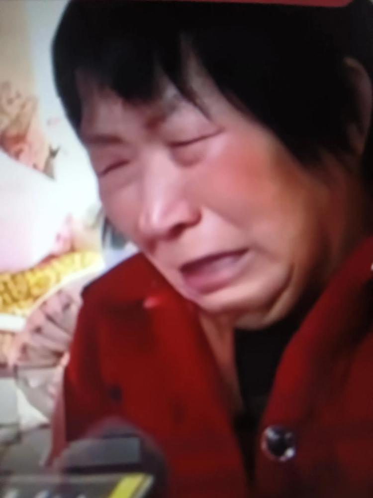 心碎了，防不胜防，10岁孙子用爷爷的手机，花光了爷爷攒了一辈子的6万养老钱，现在