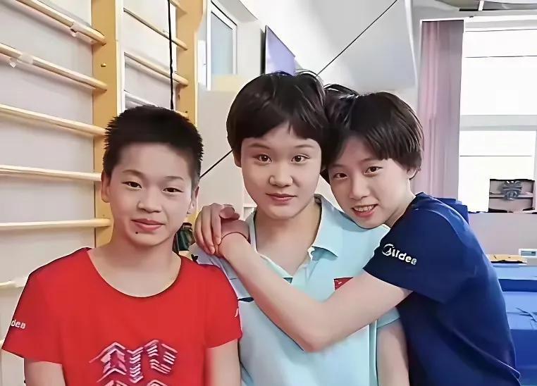 三位女孩，都是跳水天才。未来，在跳水界，真正能夺天下的是谁？陈芋汐技能过硬，思想
