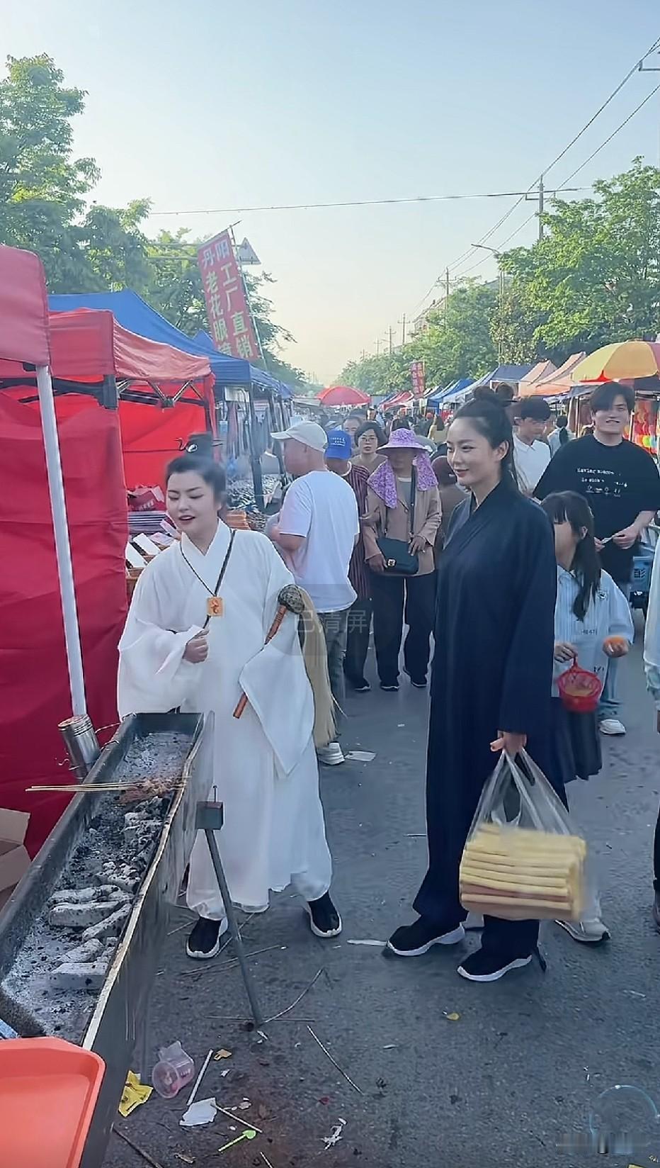 白袍和黑袍是什么区别？