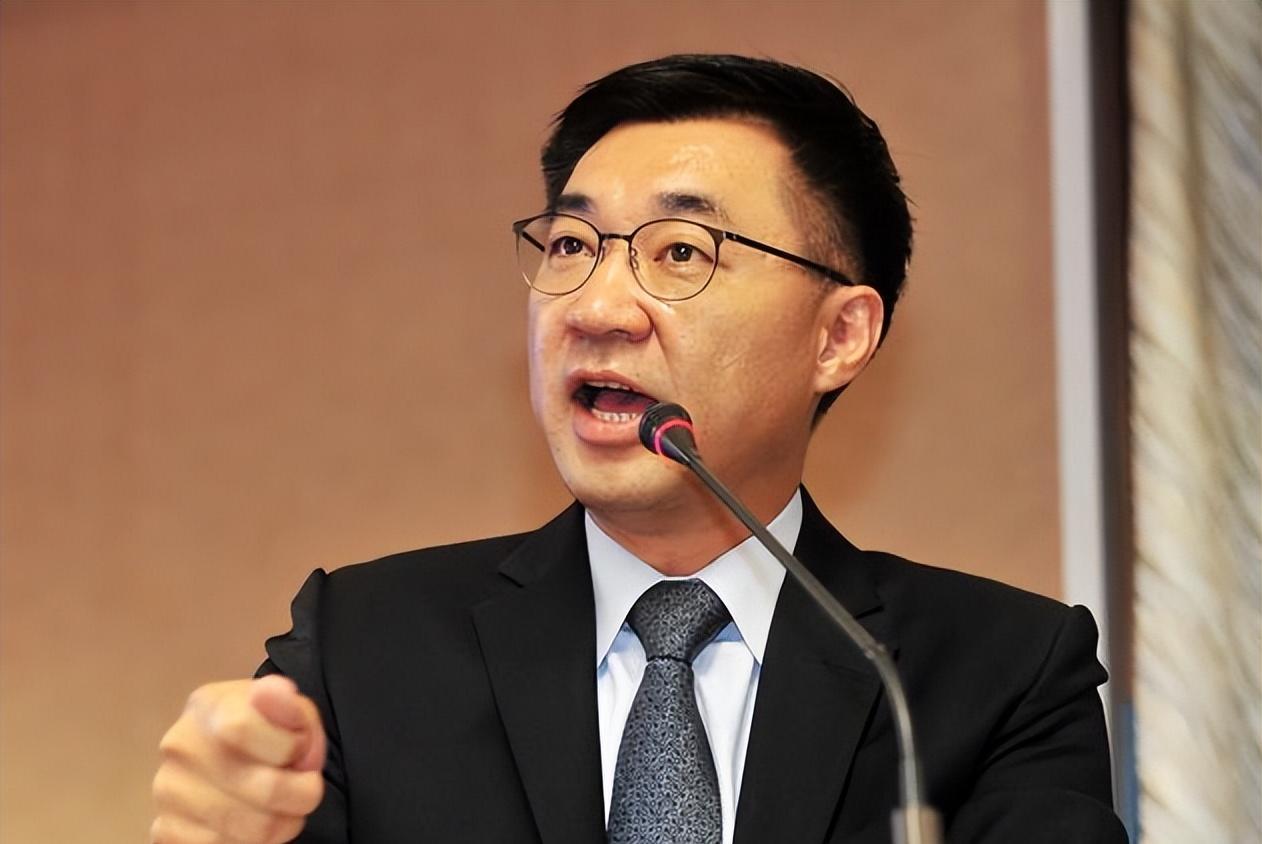 江启臣这次有点悬。也是真的有点急了！睡觉也不是特别踏实。主要是因为郑丽文