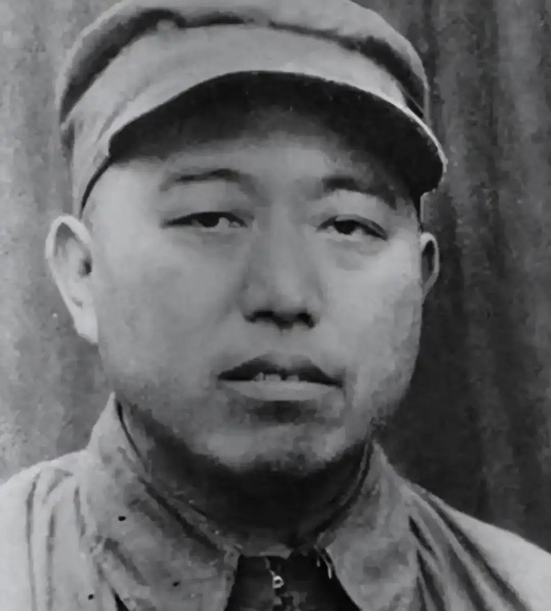 1961年，吴芝圃被降为河南省委第二书记，此前他担任河南省委第一书记。不久后，他