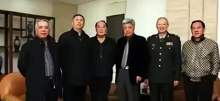 1967年10月，保卫人员向许世友报告：司令，有人要见你，许世友吼了一声：不见，