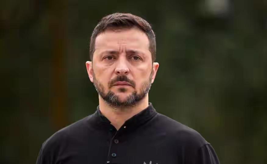 泽连斯基一点面子都不给万斯！泽连斯基当地时间4月9日就万斯在布达佩斯关于俄罗