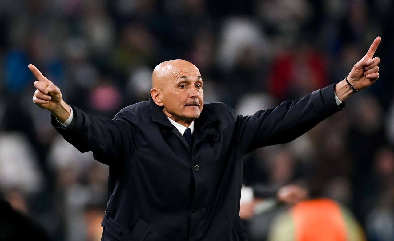 斯基拉：斯帕莱蒂已经拟定了他的引援目标清单：•一位主力门将：阿利松、马丁内