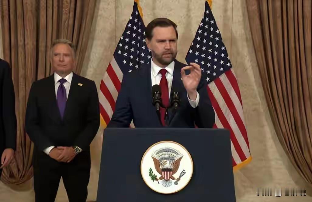 21小时谈崩了！万斯甩锅伊朗说“对你更糟”，话音刚落，美军舰就被伊朗导弹逼退，万