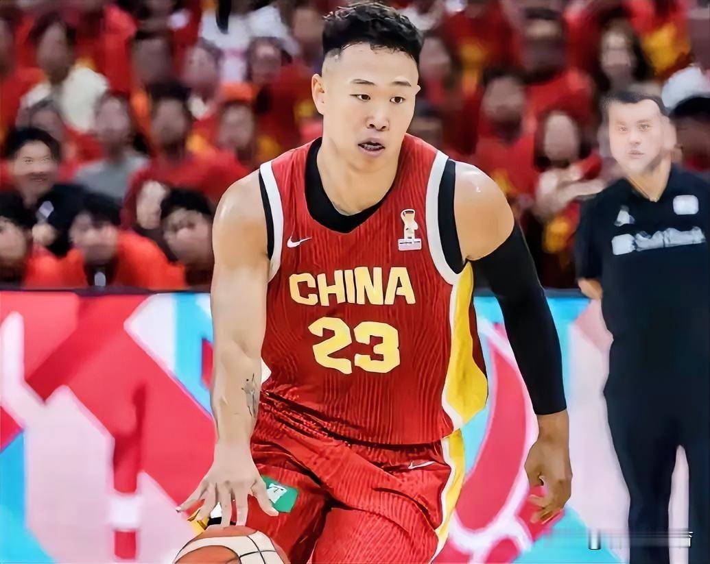 贺希宁发威，国家男篮90--82再胜喀麦隆队，庞峥麟表现尚可，这两位球员带来