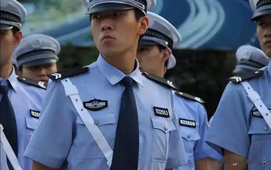 都说干辅警没有前途，没出息，其实大家都大错特错了，辅警虽然不是在编人员，但是辅警