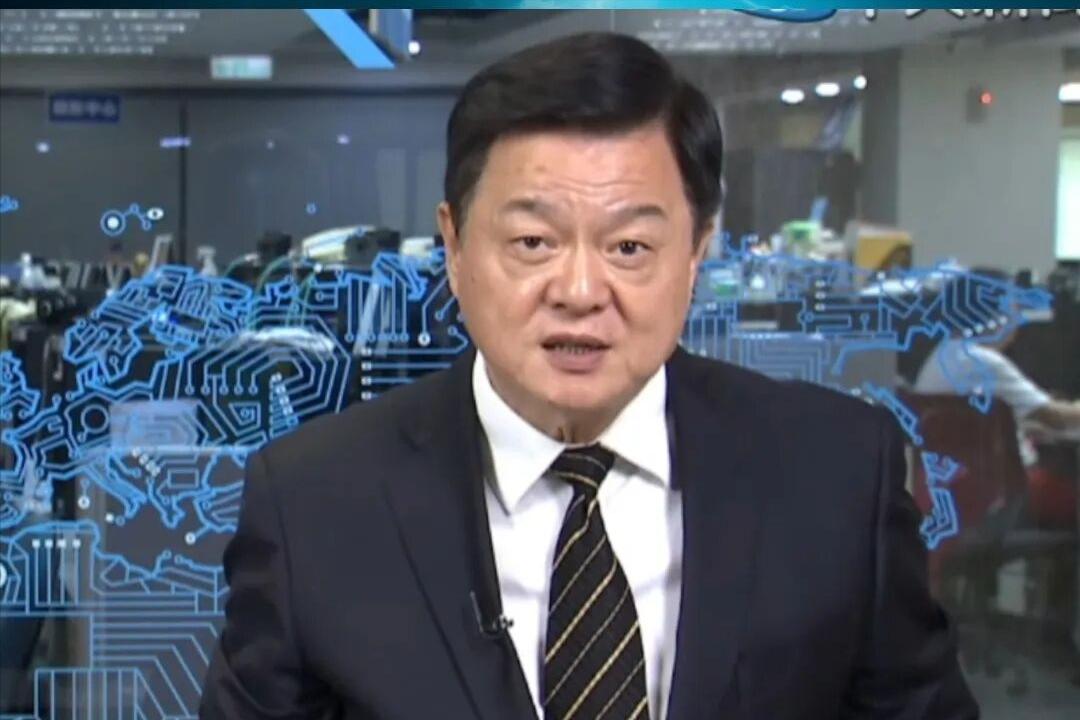 【周锡玮讲“中国军事强大保护台湾”被骂“背骨仔”】前台北县长周锡玮近日通过大陆媒