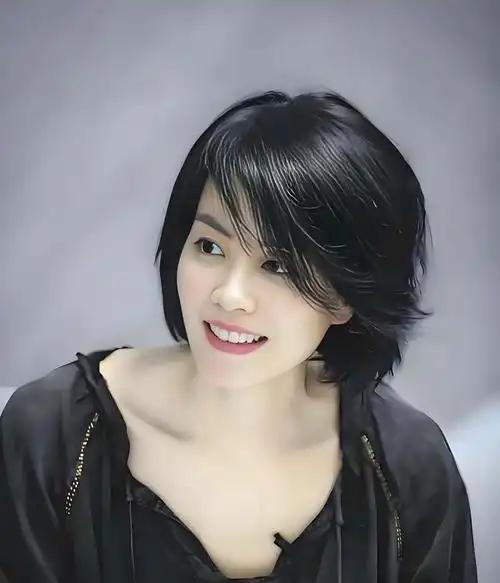 王菲不会出席谢贤葬礼了！谢霆锋前妻张柏芝一个动作，让全网看到了什么叫体面7月
