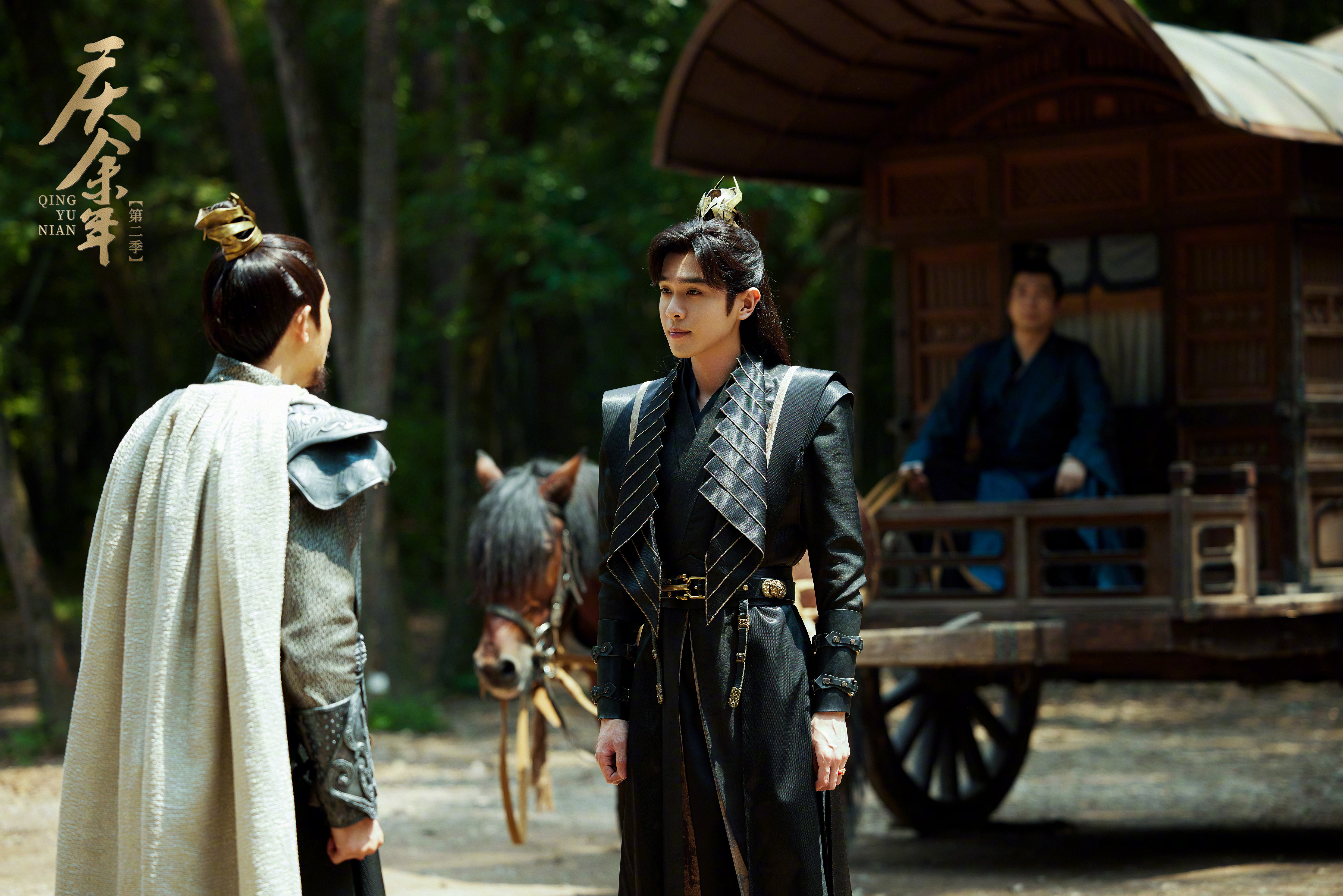 张凌赫田曦薇《逐玉》成年度第一爆后，张若昀的《庆余年》都被🐧打入冷宫了，宋威龙