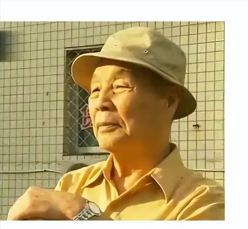 蔡孝乾叛变后，吴石和朱枫等核心人员都被害了，唯独有一个重要的人跑了，他东躲西藏，