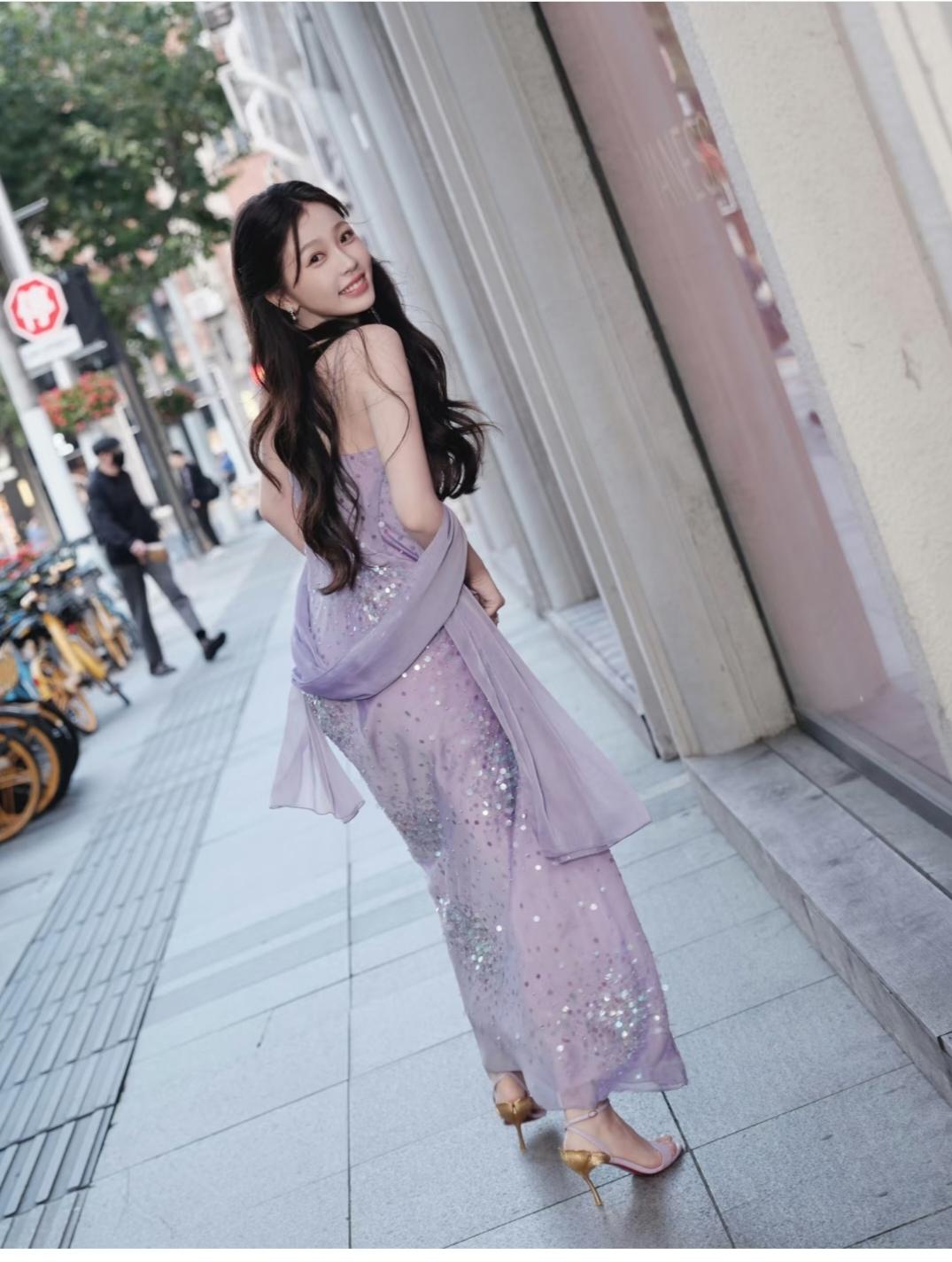 虞书欣，可盐可甜，美的无可挑剔。