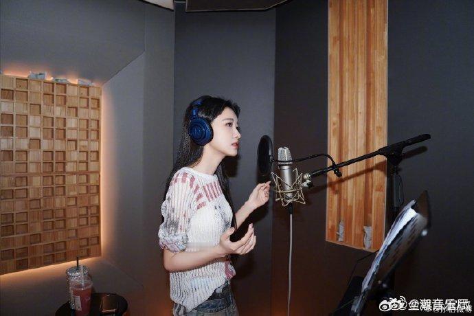 范玮琪范玮琪邀请孙怡去演唱会当嘉宾乘风2026温柔声线搭配清甜嗓音，合唱必定治愈