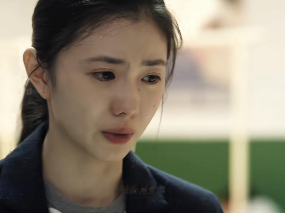 忆秦娥跑到医院找刘红兵，却哭错了人……刘红兵回家偷户口本，被他爸锁在了屋子里