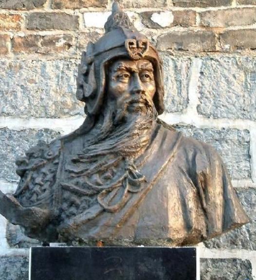 1393年，朱元璋下令将蓝玉剥皮，蓝玉忍不住大骂说："太子一死就说我谋反，这分明