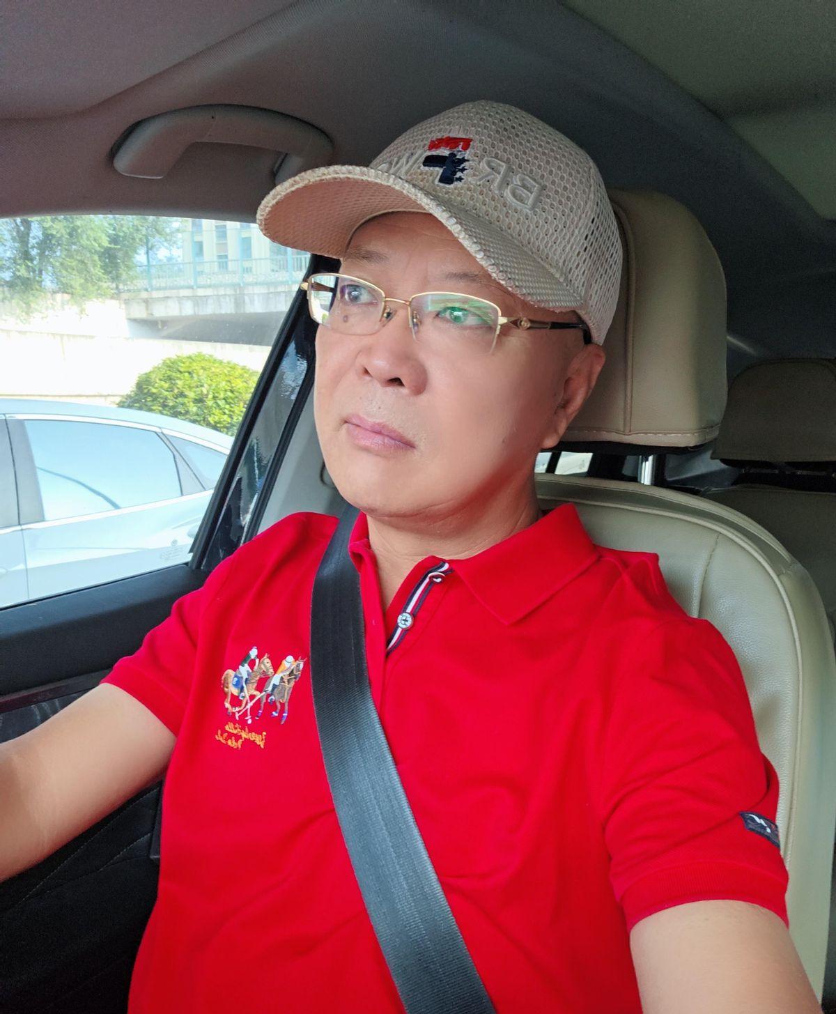 六十多岁单身独居父亲，给女儿女婿写下这段话，不是生分，是把余生看得太明白了。他