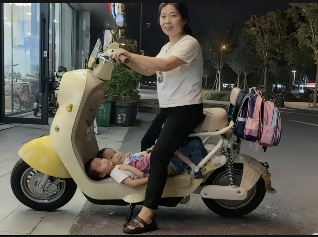 这又是哪位专家想出来的点子。我真是又气又想笑。听闻2025年11月30日