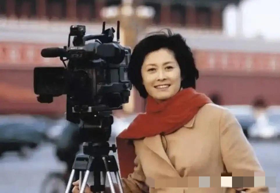 2014年，敬一丹参与了《管不住的“莞式服务”》节目，曝光东莞s情业。节目
