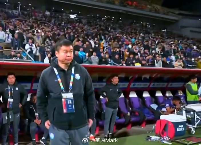 天津津门虎2比3上海申花津门虎拼尽全力了，这打击太大了，后面就怕又泄气。