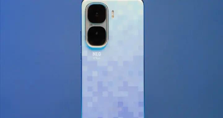 iQOO“用力过猛”! 骁龙8至尊+2K直屏+120W闪充, 国补后仅2098元