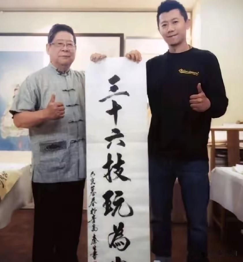 袁泉的公公一露面，我才发现夏雨的低调有多可怕，原来他爸根本不是普通人。一直以为