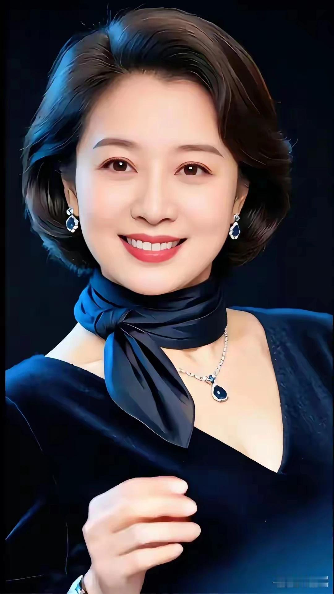 同心便可兴家业，和睦方能福绵延。一世夫妻一世念，相濡以沫度百年。