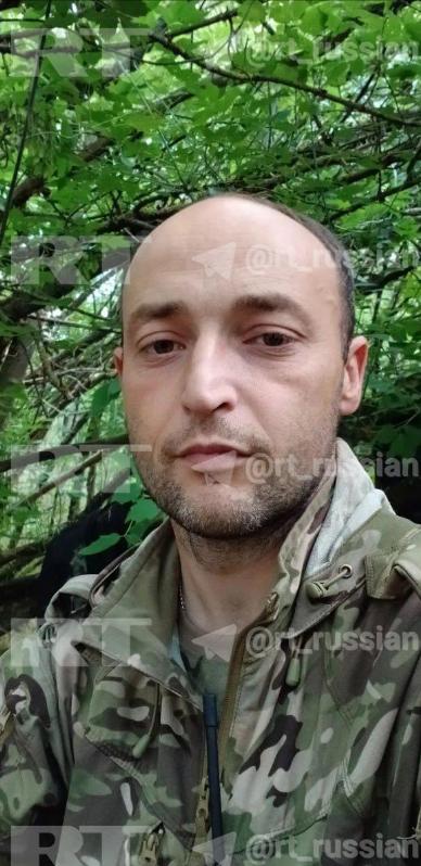 俄军1个士兵就杀穿两条街，震撼俄军前线司令部！俄军一名士兵，河里摸爬12公里，躲