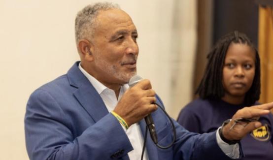 “断交”消息又传，台当局再陷“惊魂时刻”。台媒报道，台“邦交国”圣文森特和格