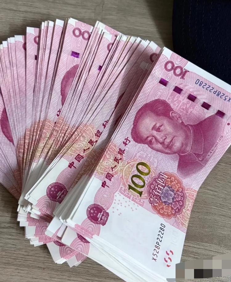 钱的分量，真的只有遇事的时候才能体会到。昨天临时急需五千块周转，想着数目不大，找