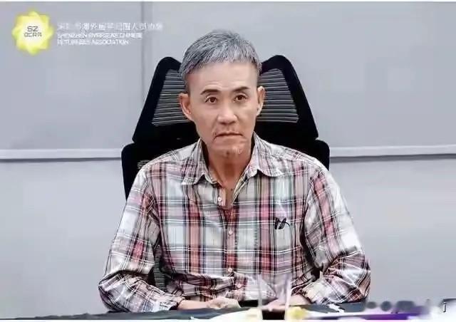 现如今让万科目前最头疼的就是万科的库存了，目前还有4625亿元，万科想要翻身也只