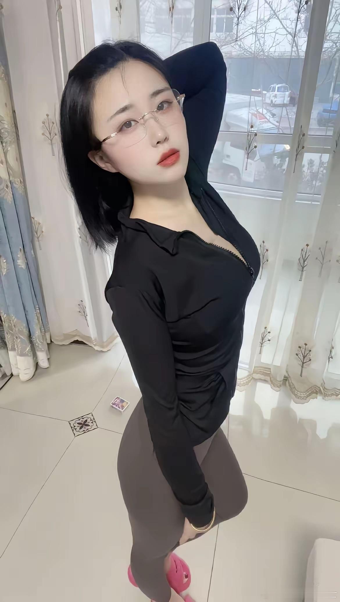 少妇超甜305这样的媳妇，是不是的经常回家看看。