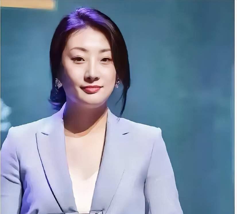 叔叔炮轰自己亲侄女，说她从不与宗家往来！据说宗大小姐这个叔叔私下里都已经喊杜嫂