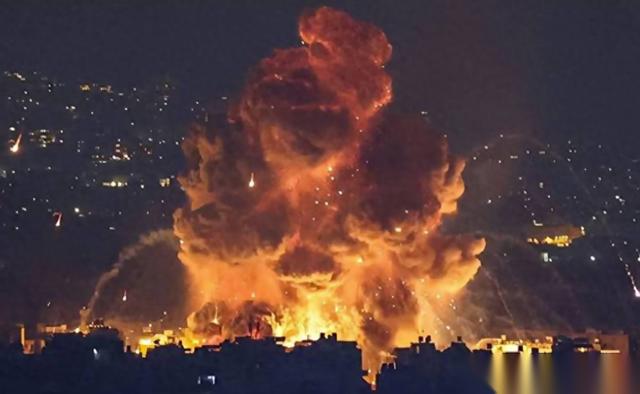 “伊朗被打得满地找牙，凭啥说它赢了？”这两天后台全是这类留言。大伙儿光盯着漫天的