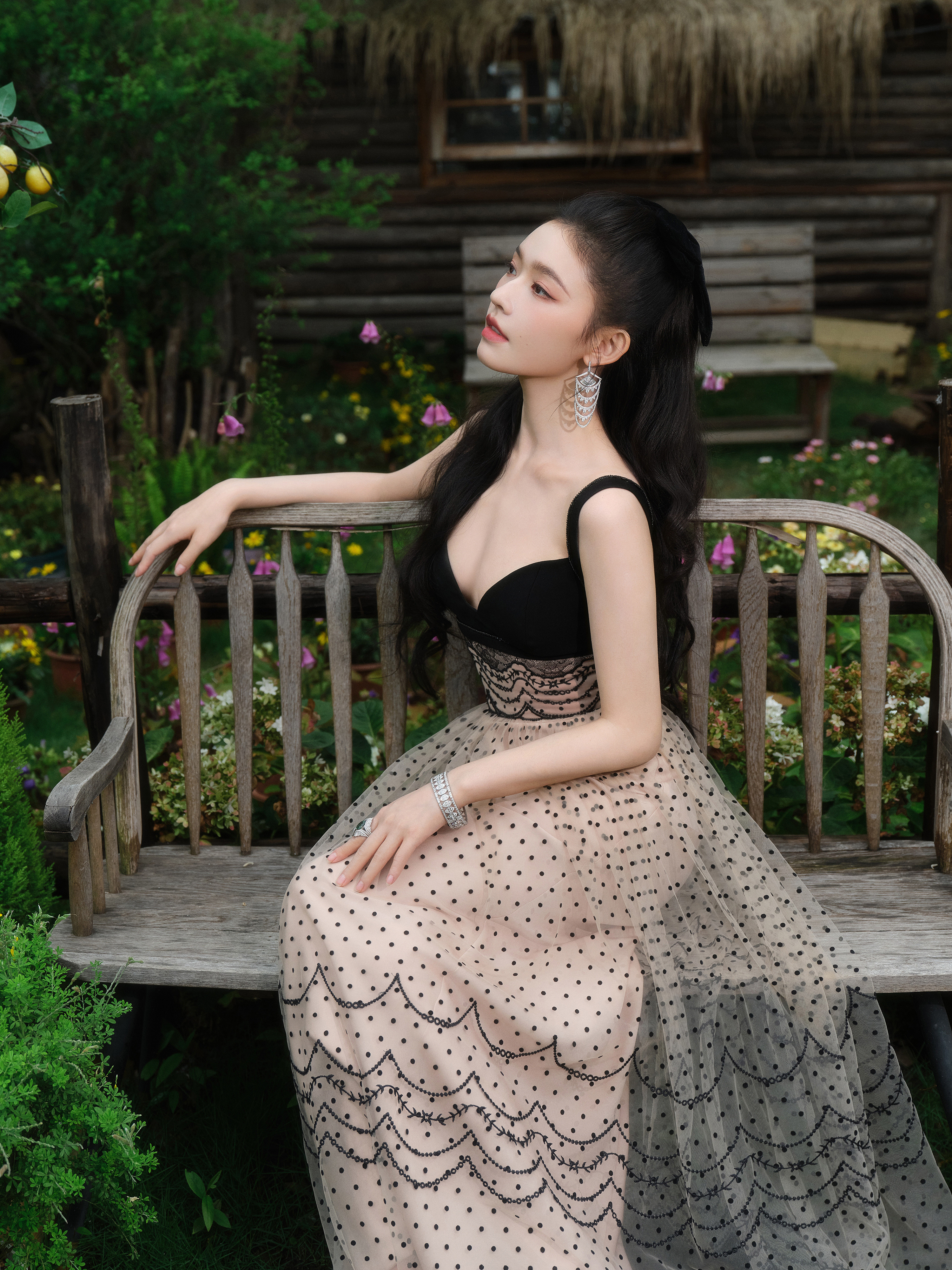 林允深v公主裙这就是天生大美人吧？林允深v公主裙也是很唯美的存在，而且林允网