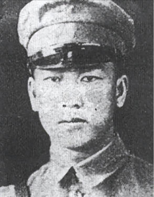 1949年，这位国民党军长既没投降也没死战，而是选择远走香港！ 1949年，