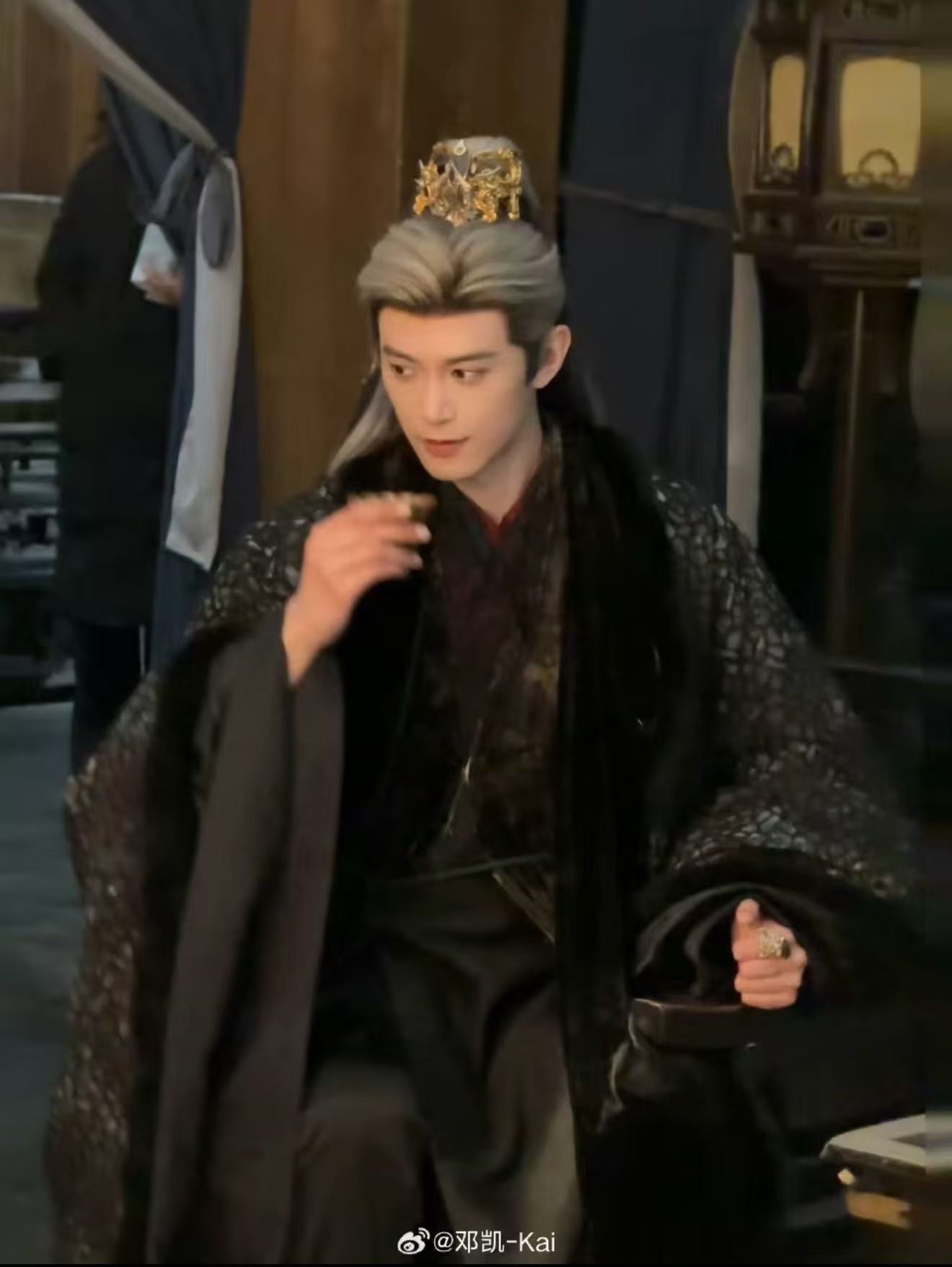 邓凯解读齐旻杀母妃邓凯发长文解读齐旻杀母妃，字里行间全是对这个角色的深层次理解齐