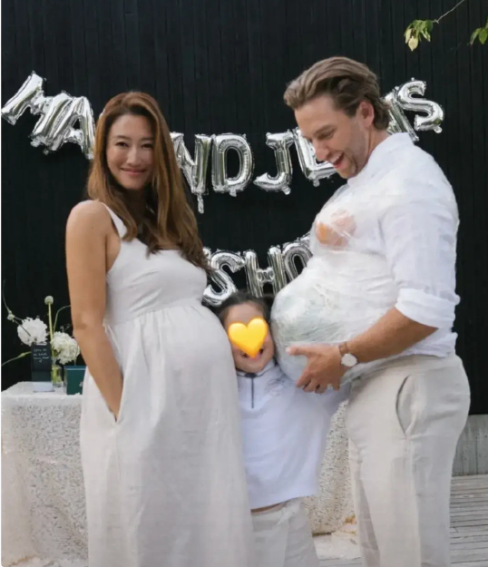 谢霆锋的妹妹谢婷婷晒36周孕照，和男友合影状态好好啊！​​​