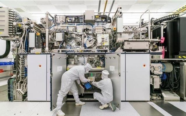 俄罗斯为什么不担心，芯片制造和光刻机的问题？就这么说吧，除了中国，其他国家都不担