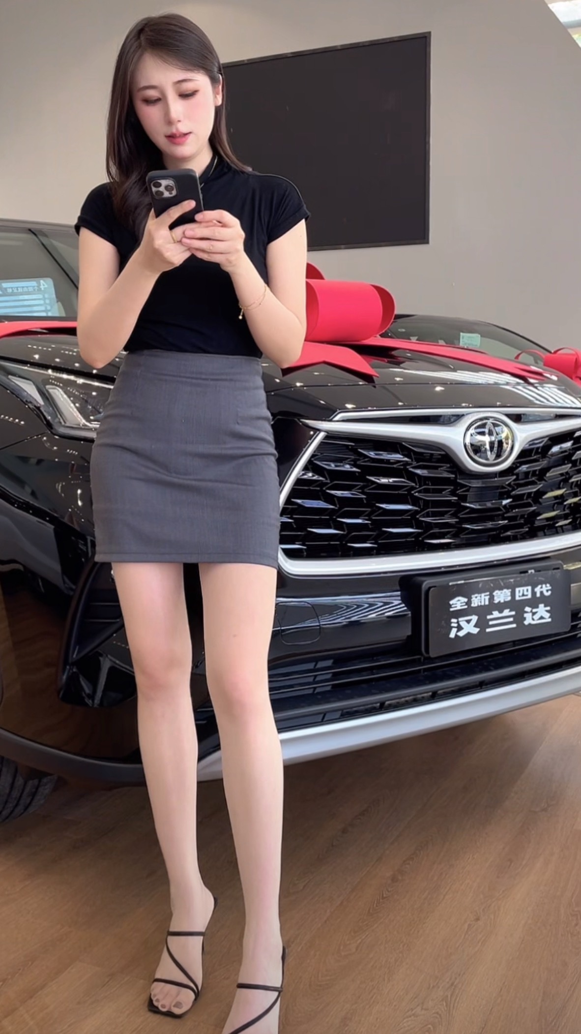 初代汉兰达当年卖的可火了，加价[doge]​​​