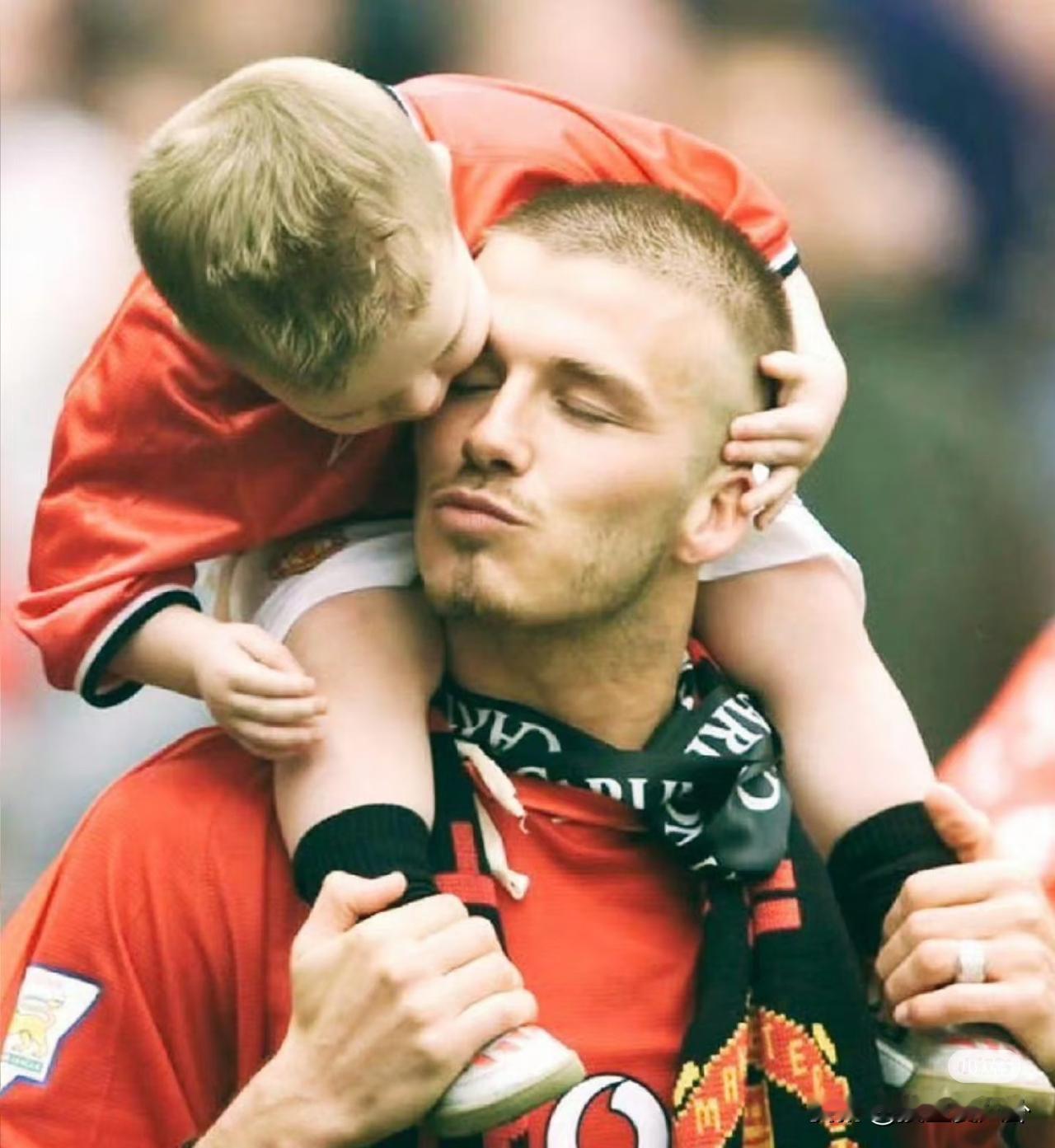 如果你觉得自己的孩子白生了先别急，不妨看看贝克汉姆夫妇他家才是真的生了块叉烧