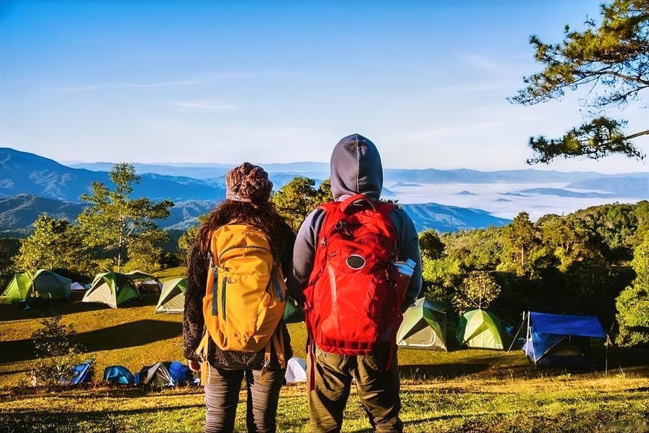 想看清一个人的性格底色，想了解一个人，最简单的方法就是一起去旅游。旅游是最高