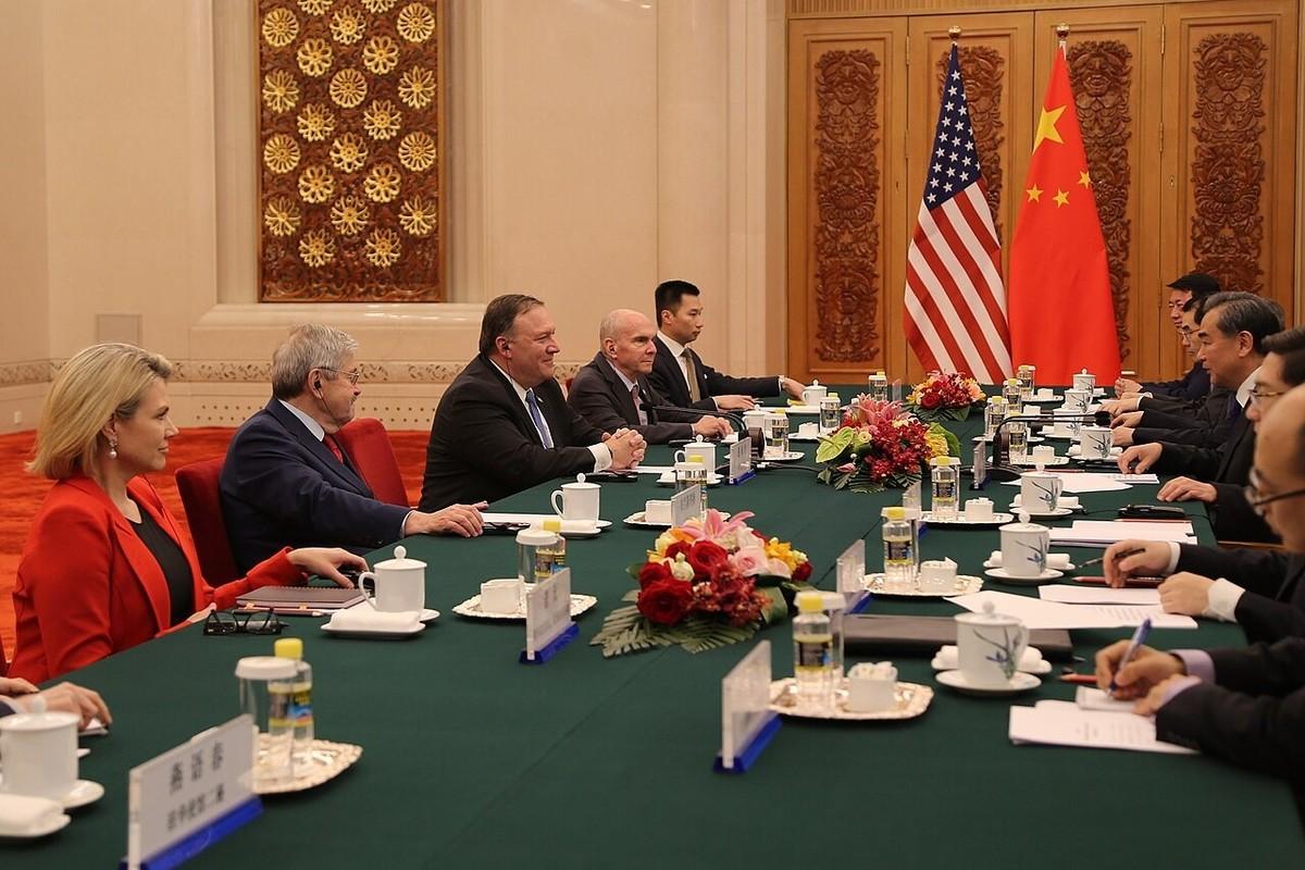 “美国成事不足，败事有余！”美国在全球已部署超700个军事基地，大部分都在中国周