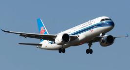 拿捏欧洲双标套路！C919取证被常年拖延，中方对等暂缓空客审批，一举击碎民航垄断