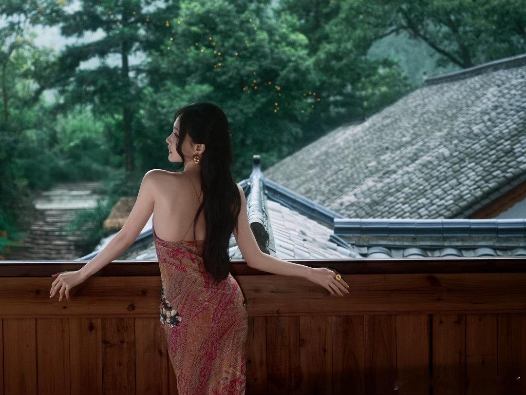 李一桐这是剧播前福利吗李一桐剧播前福利意外解锁李一桐绝美古风写真！物料一经流出就