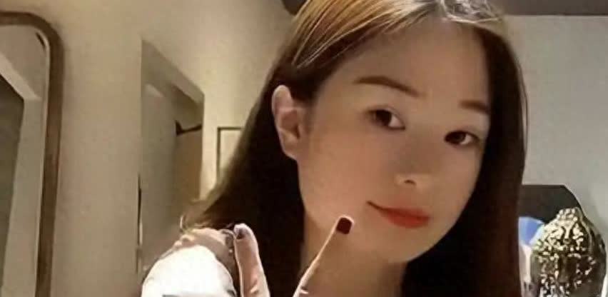 安徽1女子脑溢血成植物人，婆婆照顾1000天，醒后1句话，婆婆泪奔202