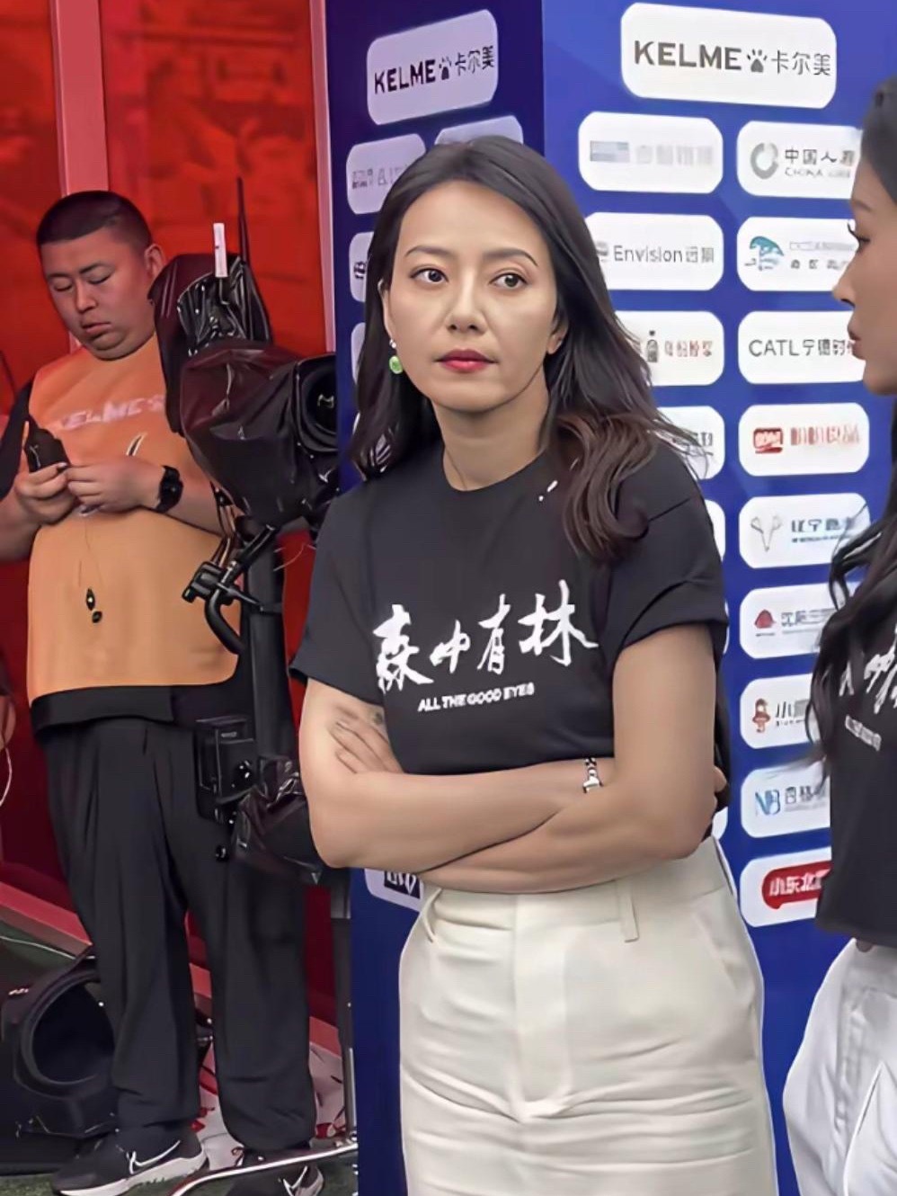 高圆圆真的是个美人胚子啊，年轻时候，感觉她没怎么漂亮，年纪上来了感觉越来越远韵味