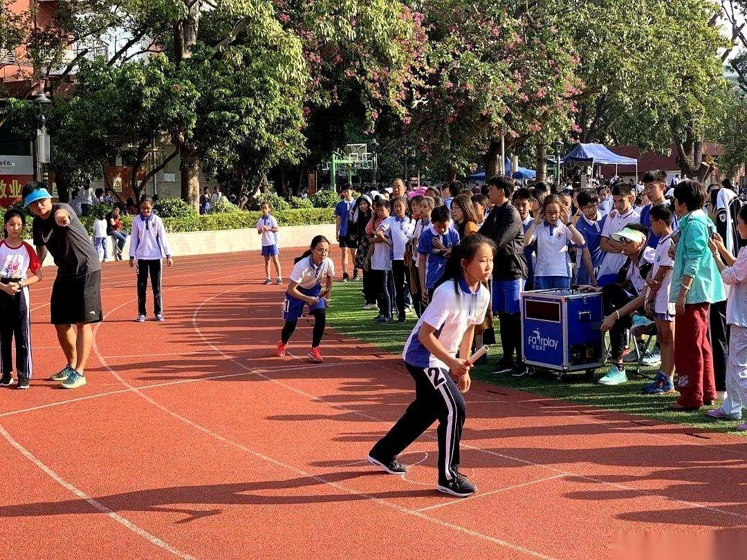 摊牌了，不装了。当老师最大的盼头，根本不是什么桃李满天下……是校运会。那帮