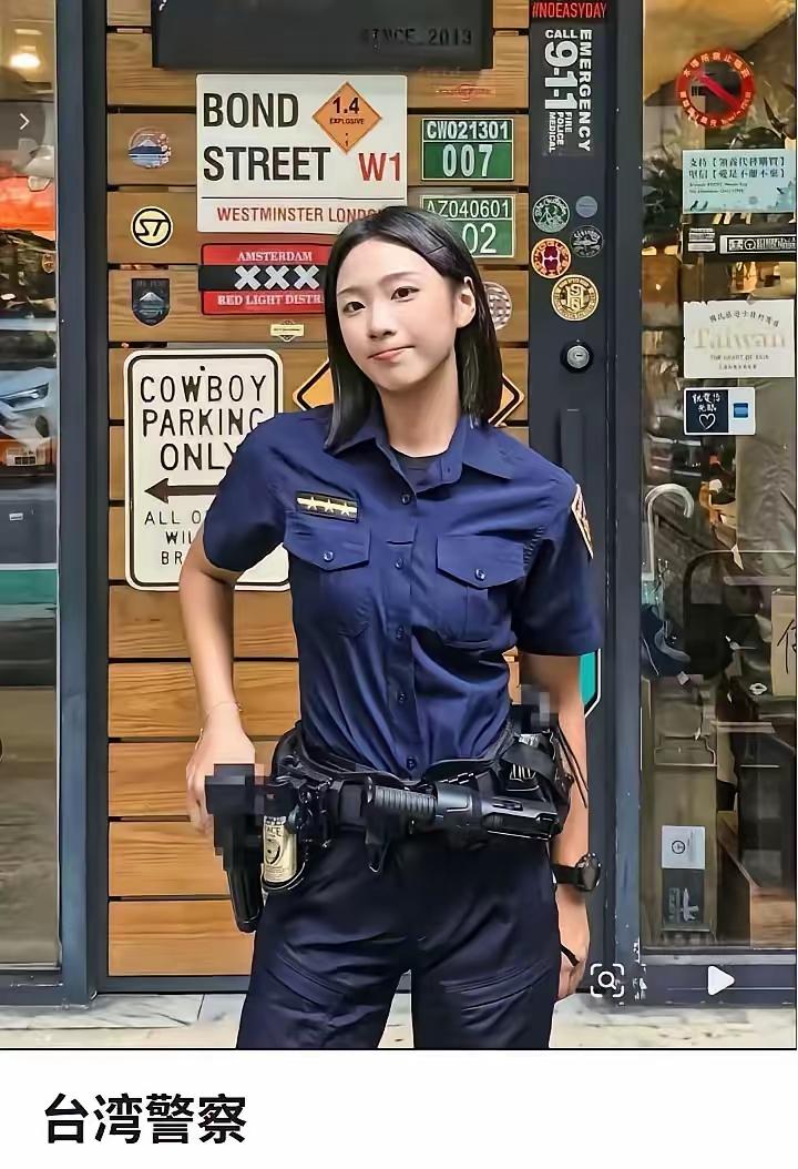台湾省女警相关的两个瓜最近刷得人三观来回跳。新竹竹北分局的潘姓女警化名芊芊，偷