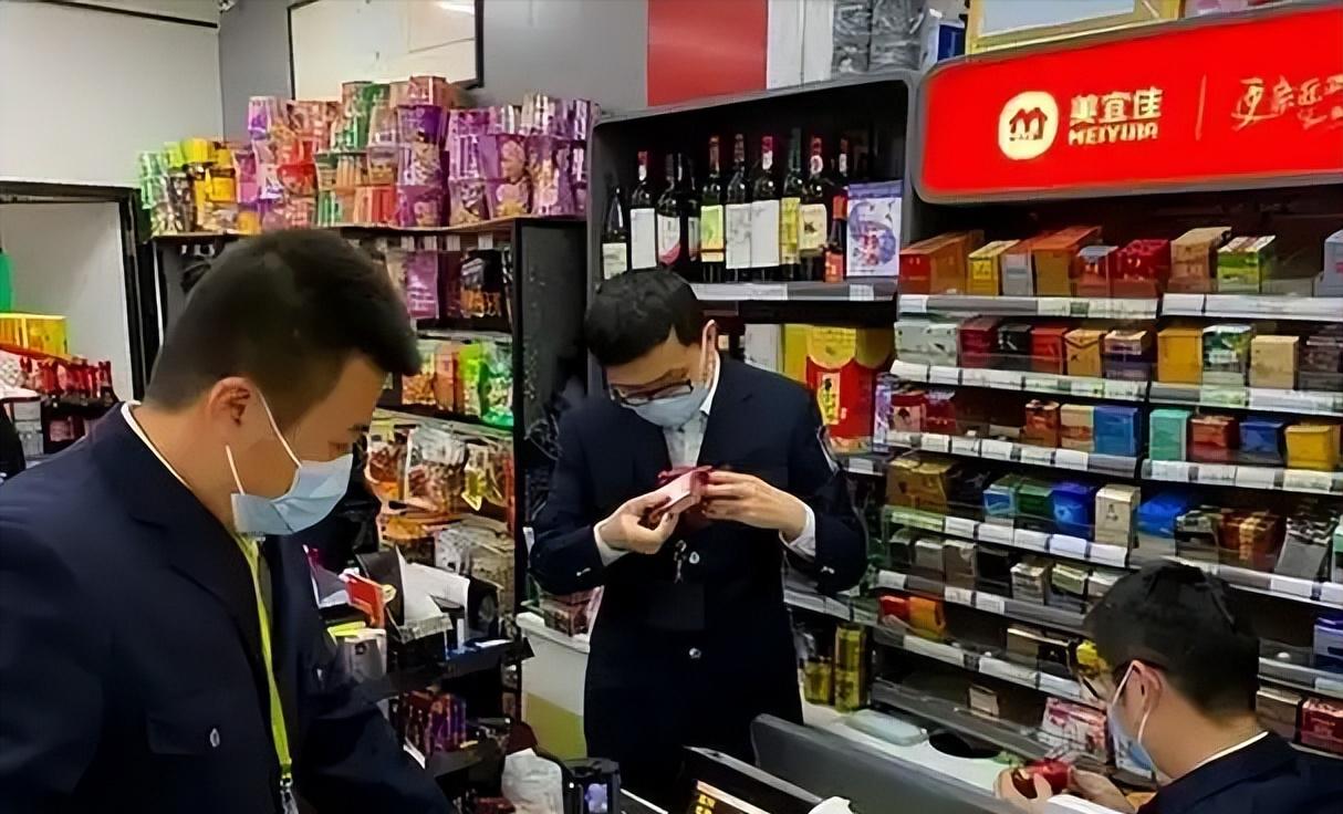 给所有烟民敲个警钟！315晚会曝光的猛料让人脊背发凉——全国连锁便利店巨头美宜佳