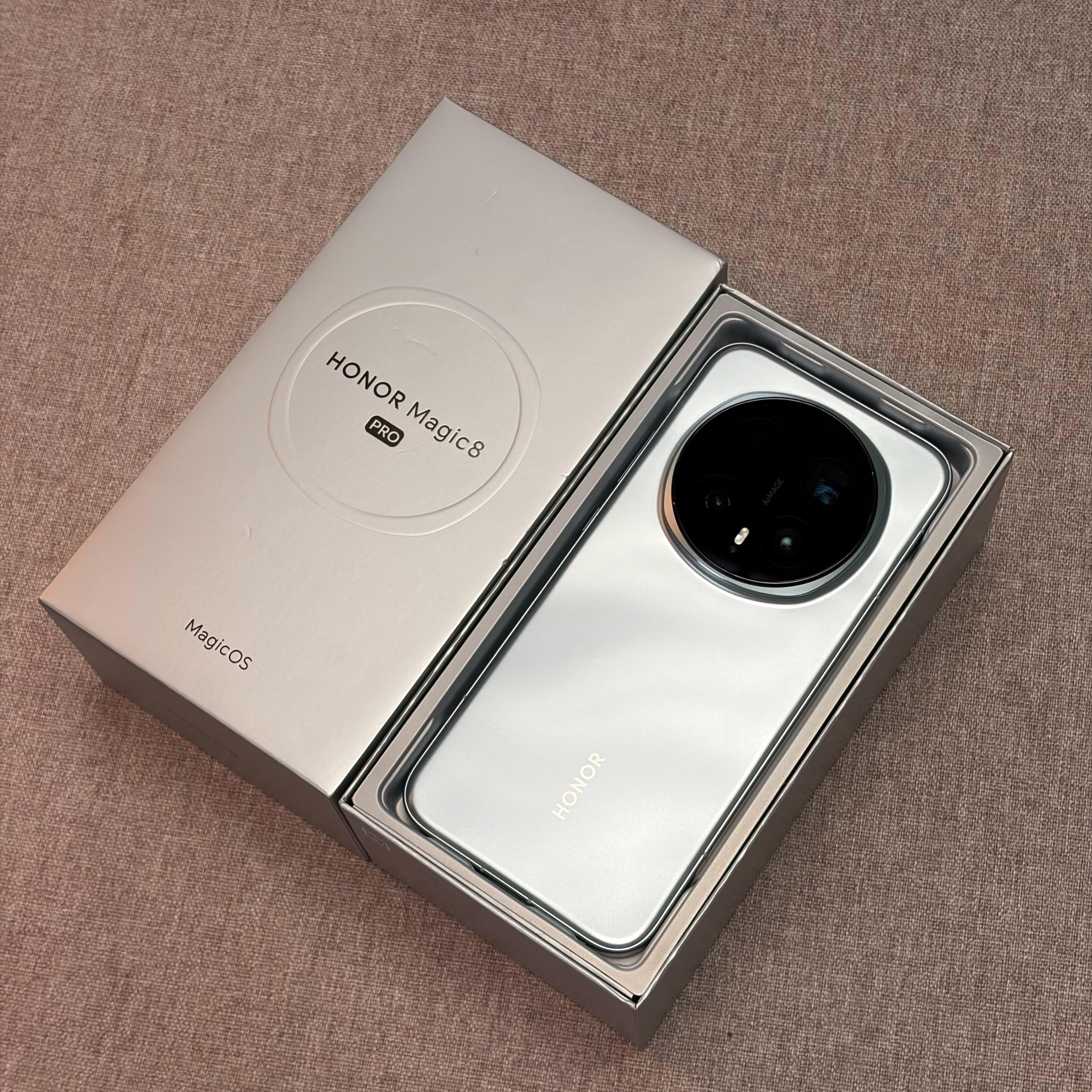 美女一手机Magic8Pro16+512G全套，有喜欢的请带走送玉照